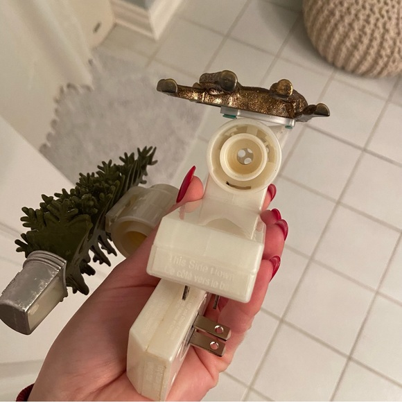 Bath & Body Works Christmas Wallflowers - Picture 4 of 5